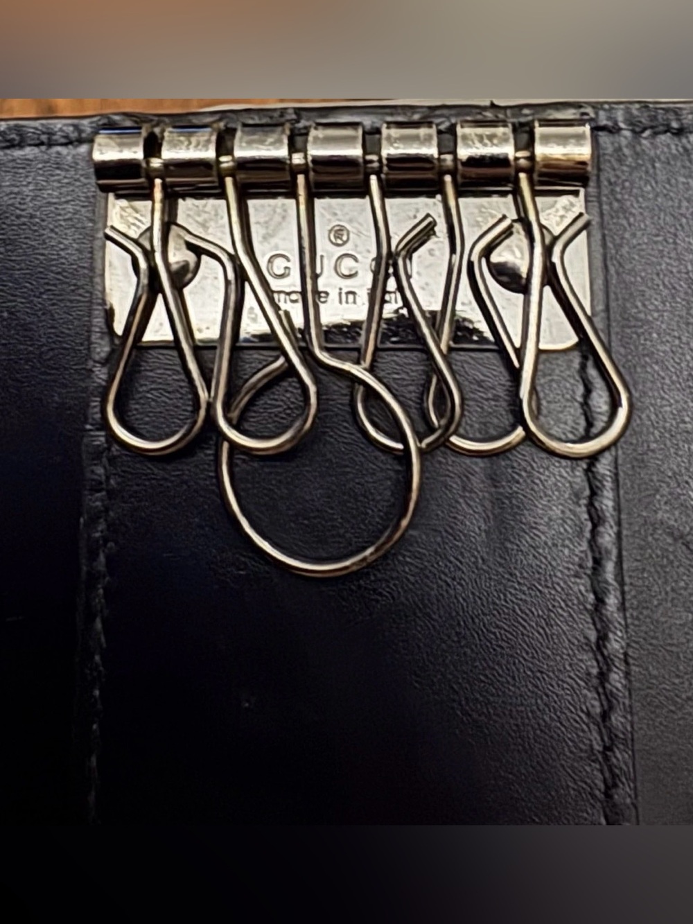 Authentic GUCCI Guccissima GG Logo 6 Ring Key Holder Case Black Leather EUC - Picture 5 of 9